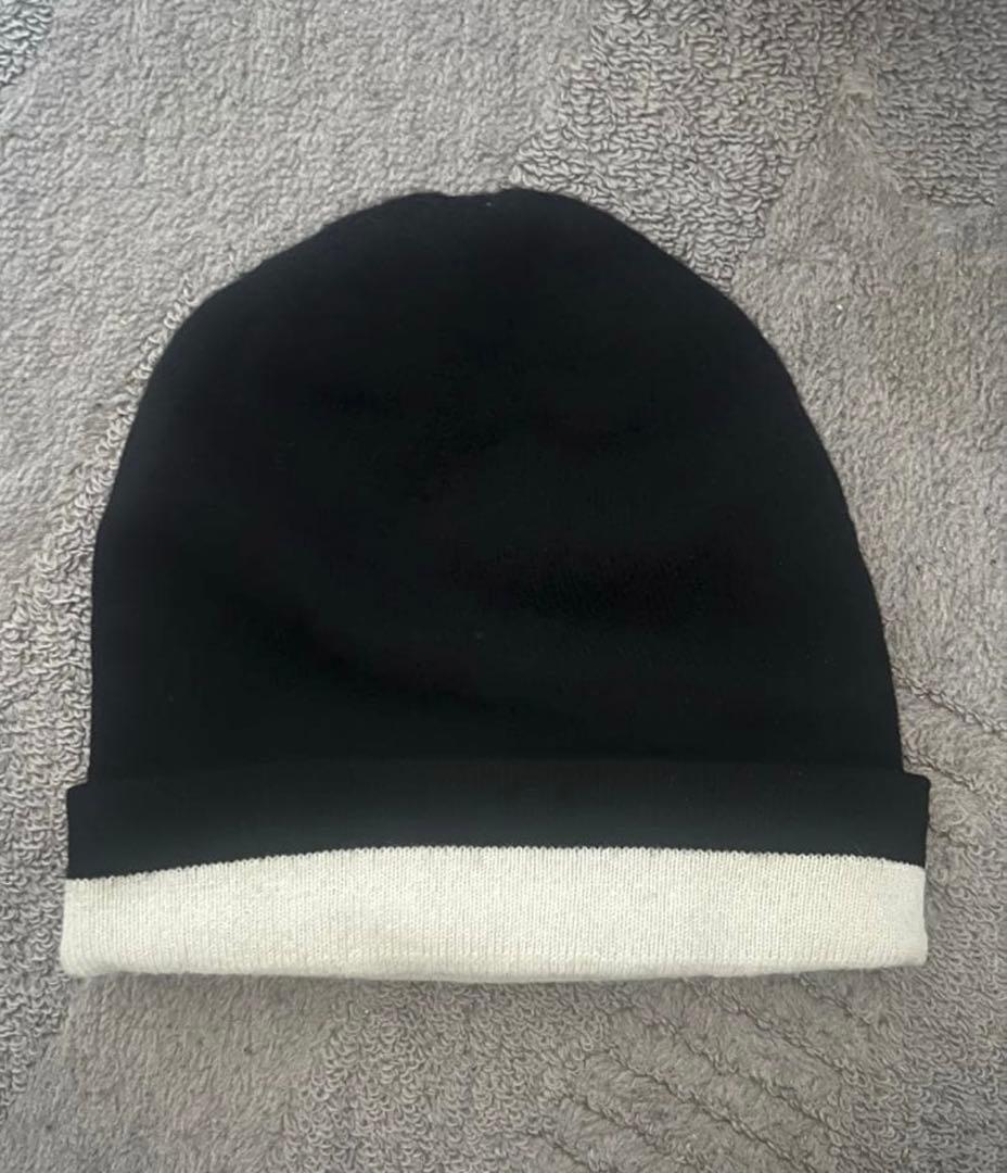 【美品】バーバリー ビーニー ニット帽ロゴ BURBERRY現行定価59000円