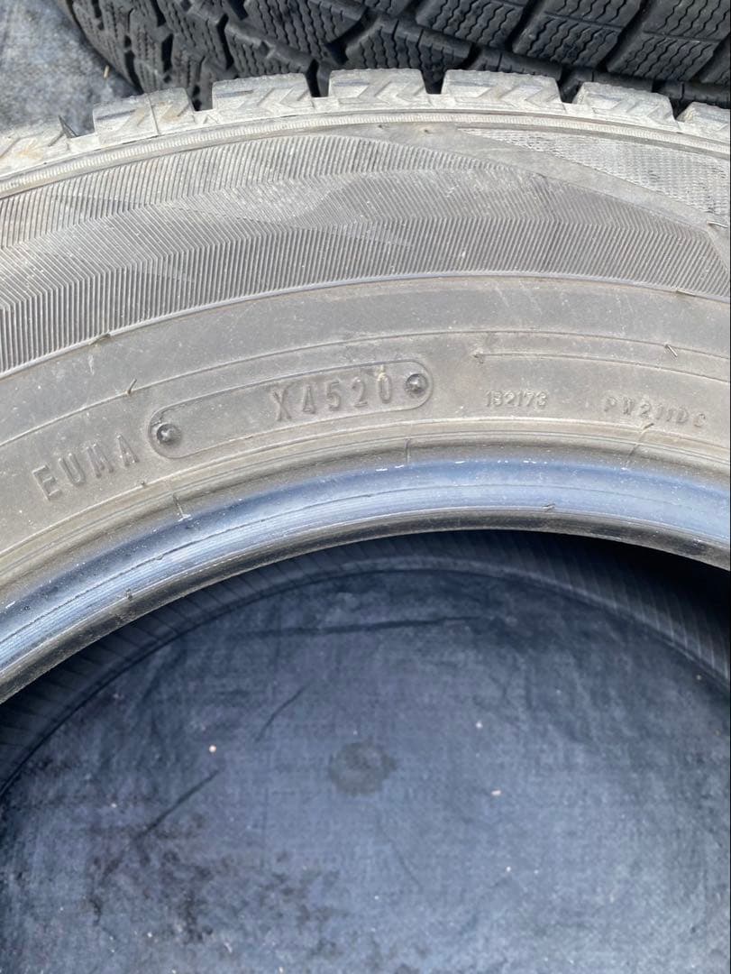 205/65R16 スタッドレスタイヤ4本