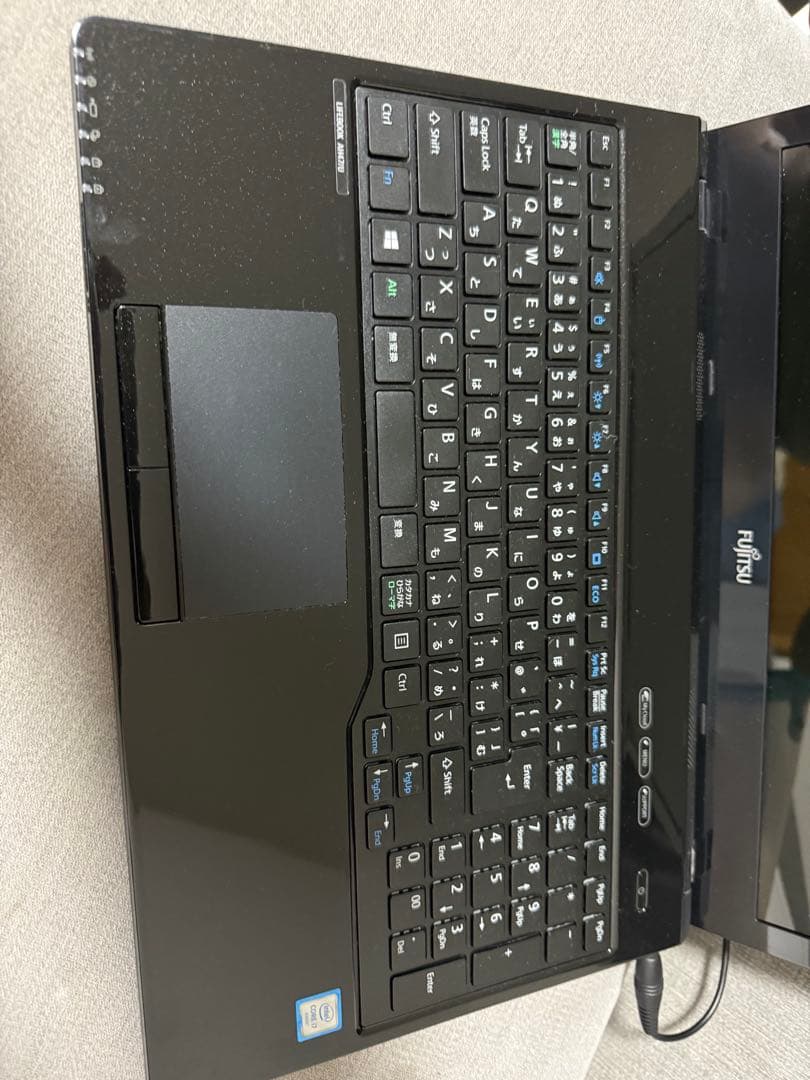 極美品！富士通ノートパソコン　c6