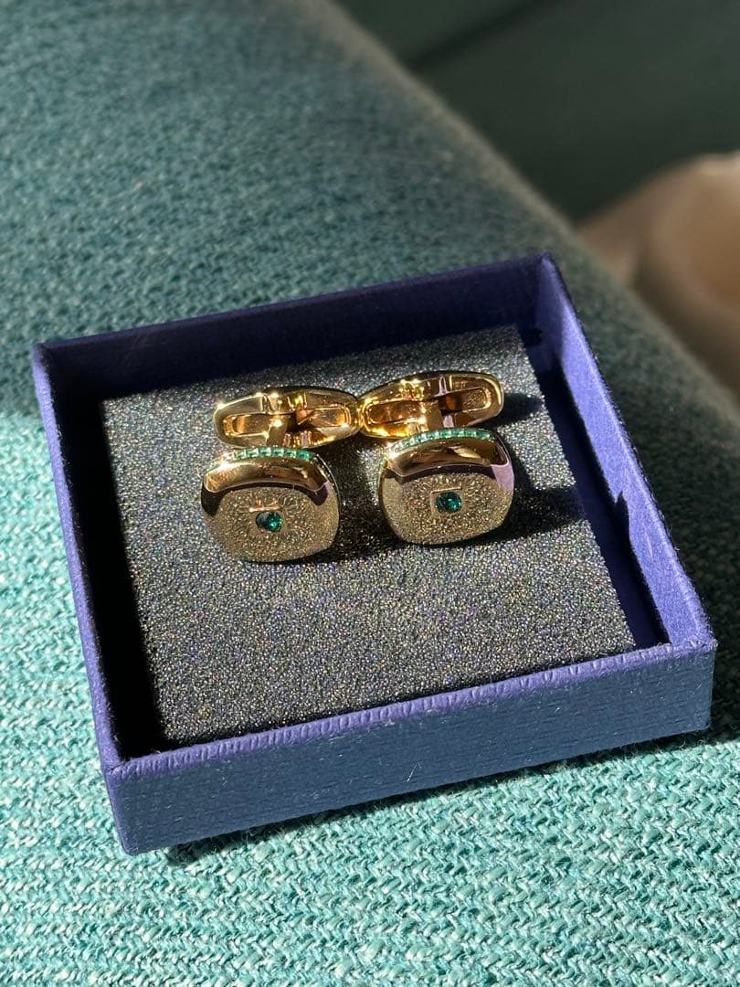スワロフスキー SWAROVSKI カフス（緑）