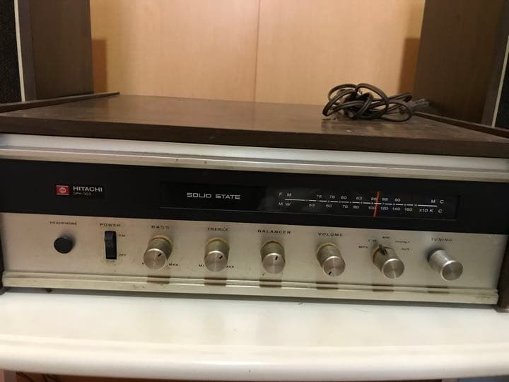 HITACHI 日立　レコードプレーヤー　レトロ