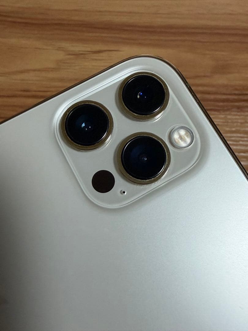 iPhone 12 Pro Max 256GB ゴールド　初期化済