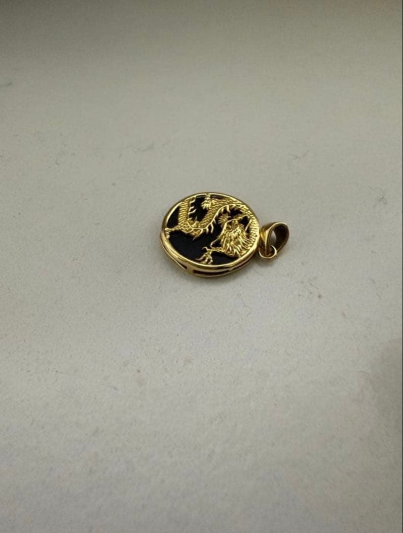 k18 18金　ドラゴントップ　16ｍｍ×16mm 2.2g