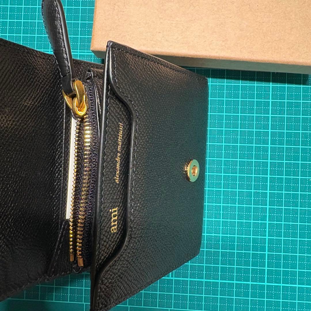 【最終値下げ】アミパリス 二つ折り財布 カードホルダー タグ付き箱付き