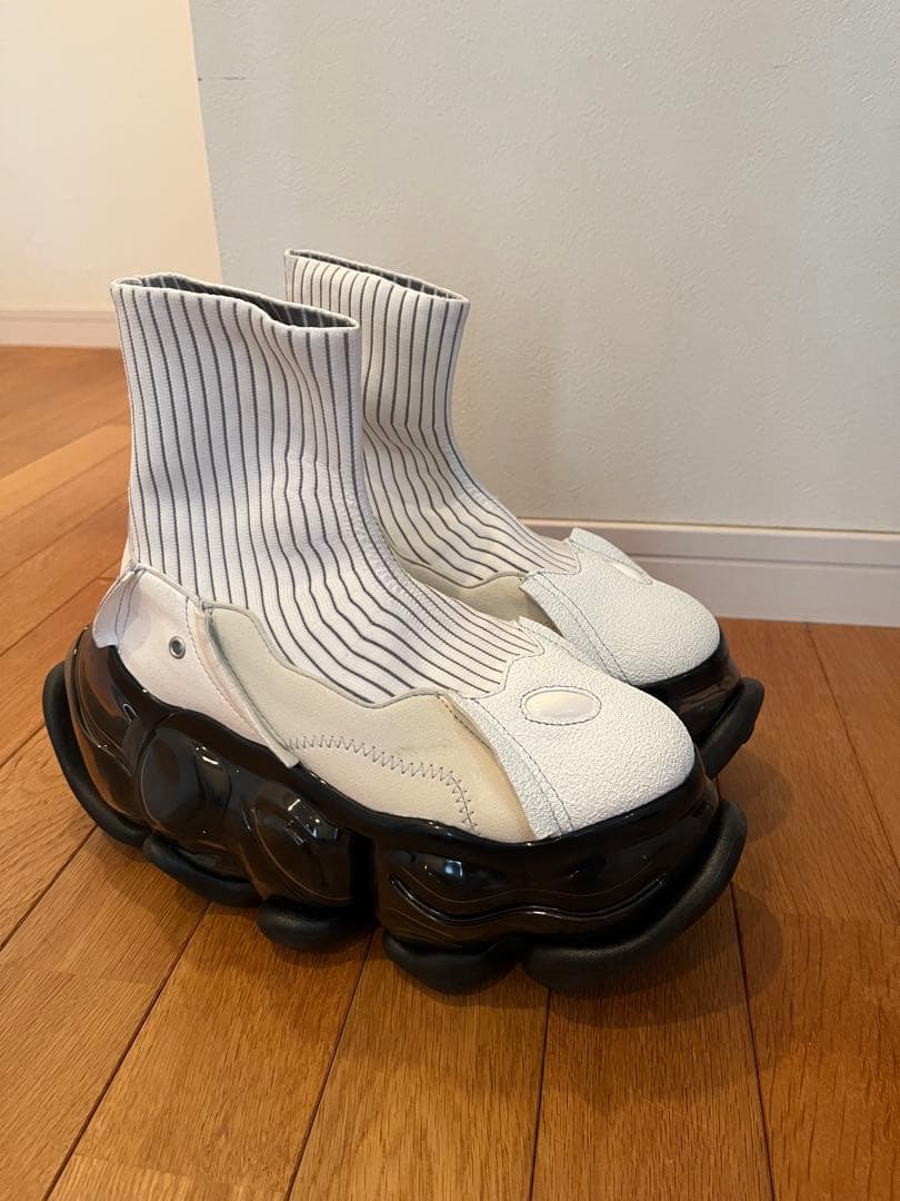 靴 grounds SKYSCRAPER SLED WHITE BLACK 24.0