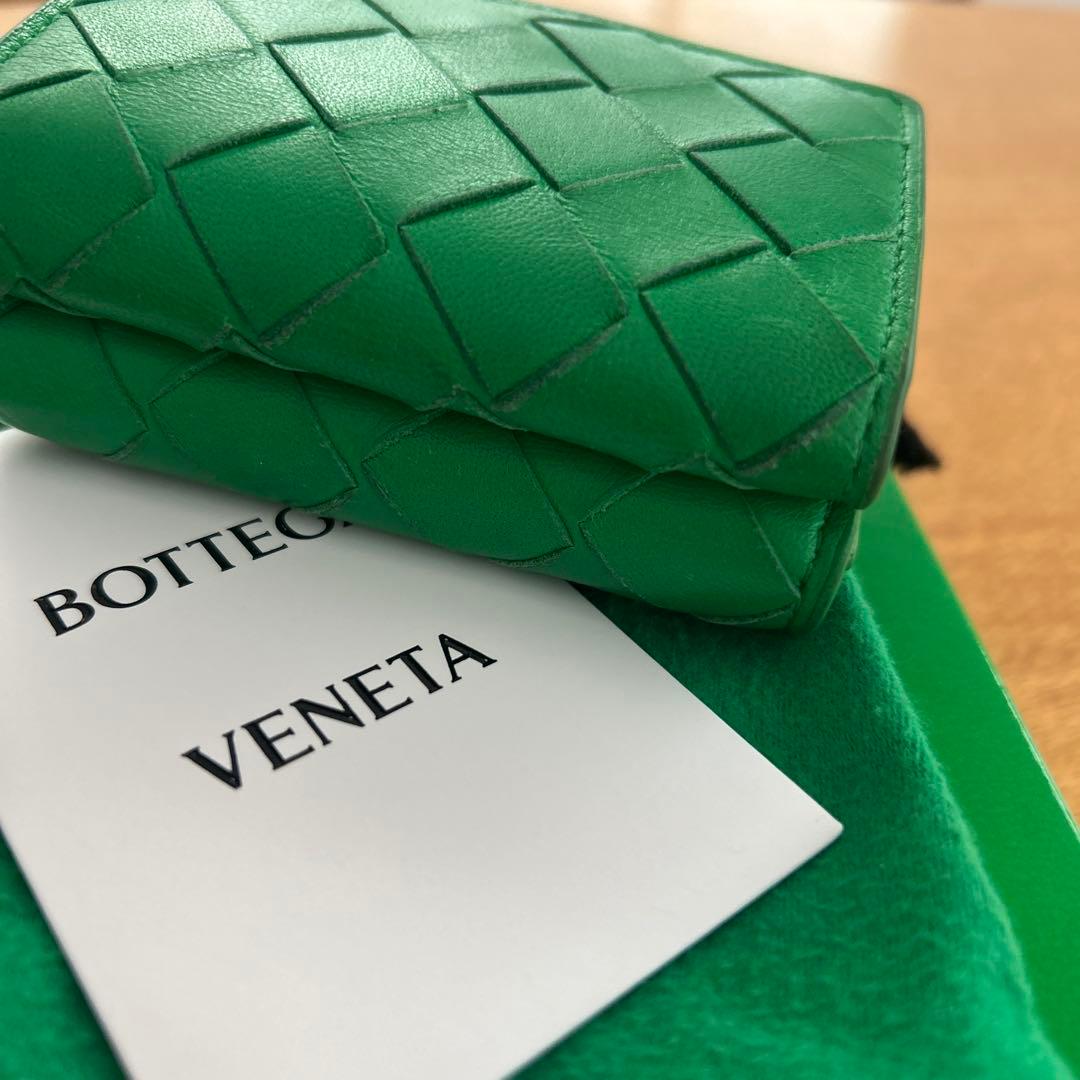 BOTTEGA VENETA グリーン イントレチャート 三つ折り財布
