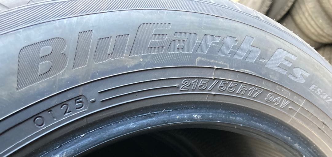 YOKOHAMA 215/55R17 25年製 夏タイヤ 【南-187 ②】