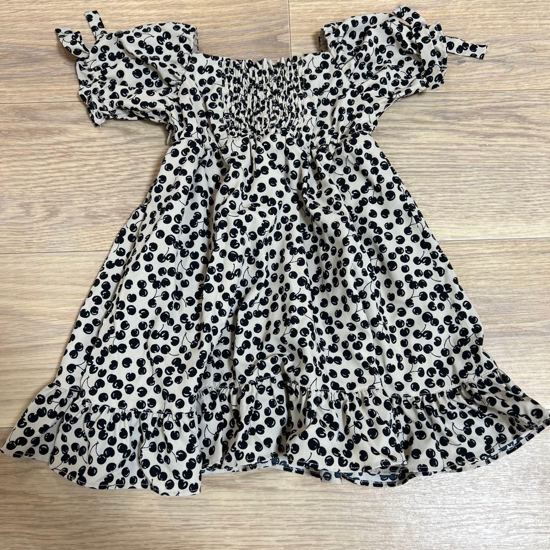 ワンピース Her lip to Baby Cherry Pattern One-Piece