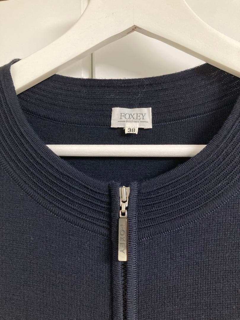 【最終価格】お値下げしました！✳︎美品✳︎FOXEY ネイビー 半袖ワンピース 38