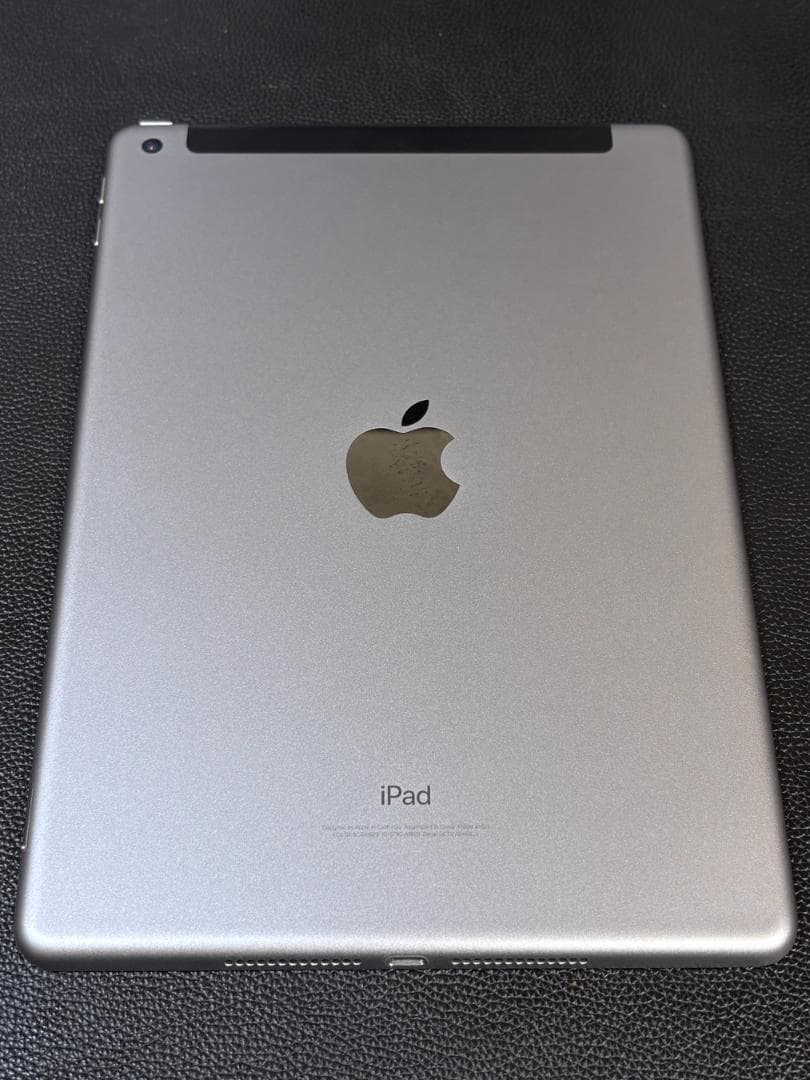 美品 iPad 第5世代 Wi-Fi + Cellular スペースグレィ