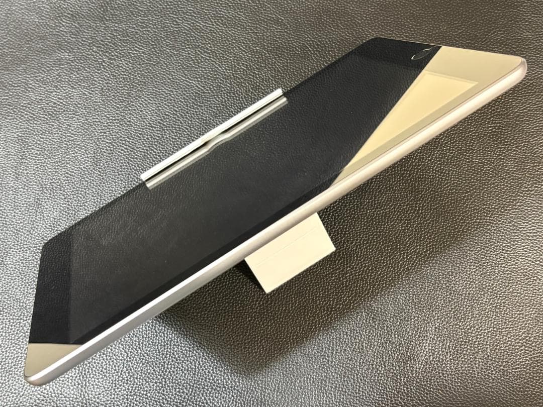 美品 iPad 第5世代 Wi-Fi + Cellular スペースグレィ