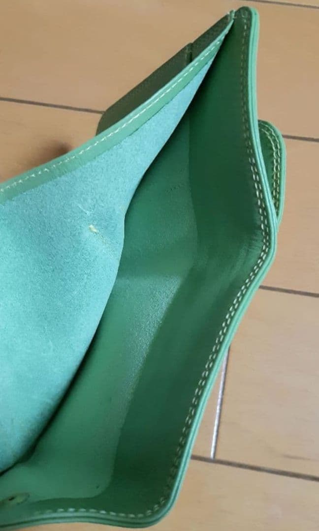 葵*様 在庫ラスト1点 人気廃盤希少品【WAKO】 レザー三つ折りミニ財布 黄緑