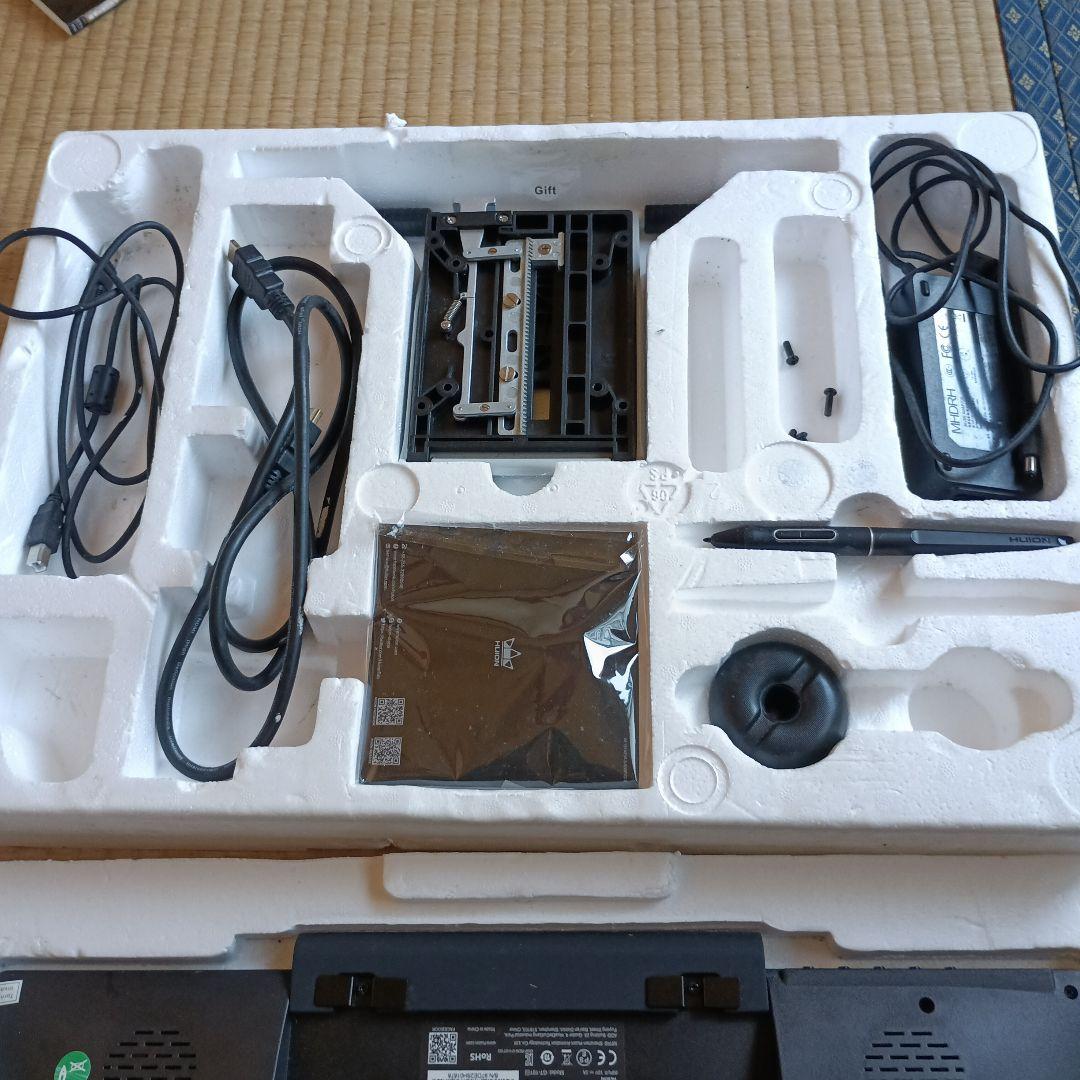huion液晶タブレットgt-191v2 19.5インチ