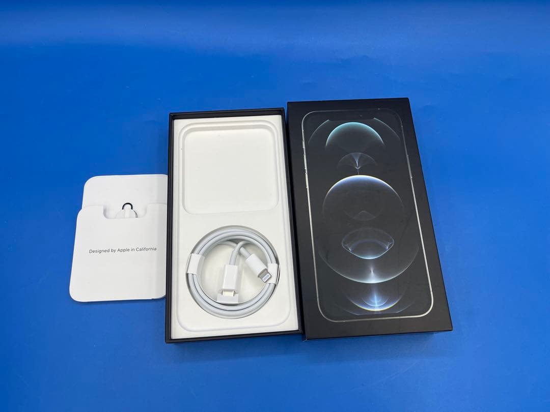 iPhone 12 Pro シルバー 256GB