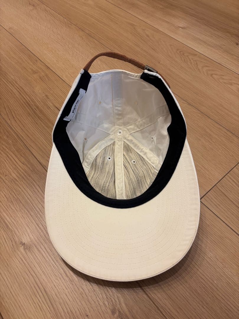 Riprap ロングビルキャップ　白