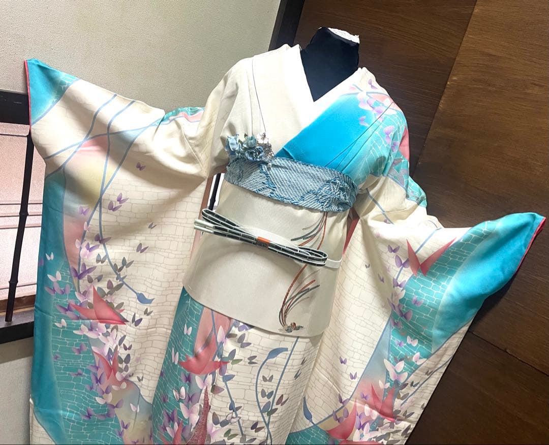 振袖 フルセット6点Ｌサイズ刺繍　舞蝶文　暈し染め　銀彩　正絹