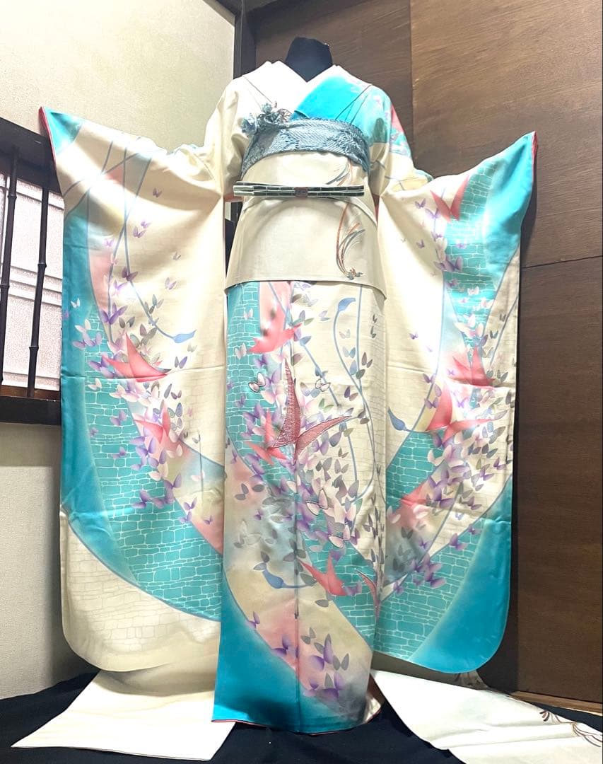 振袖 フルセット6点Ｌサイズ刺繍　舞蝶文　暈し染め　銀彩　正絹
