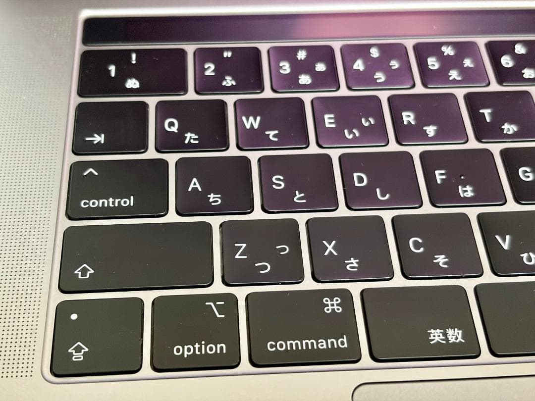 【美品】MacBook Pro 15インチ 2018 、16G、256G　日本語