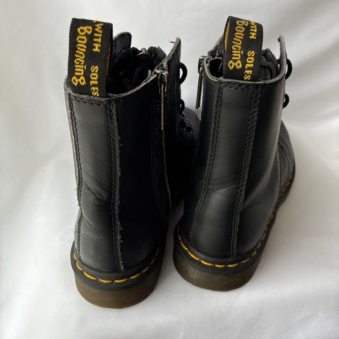 Dr. Martens UK4 ブラック フロントジップ ワークブーツ