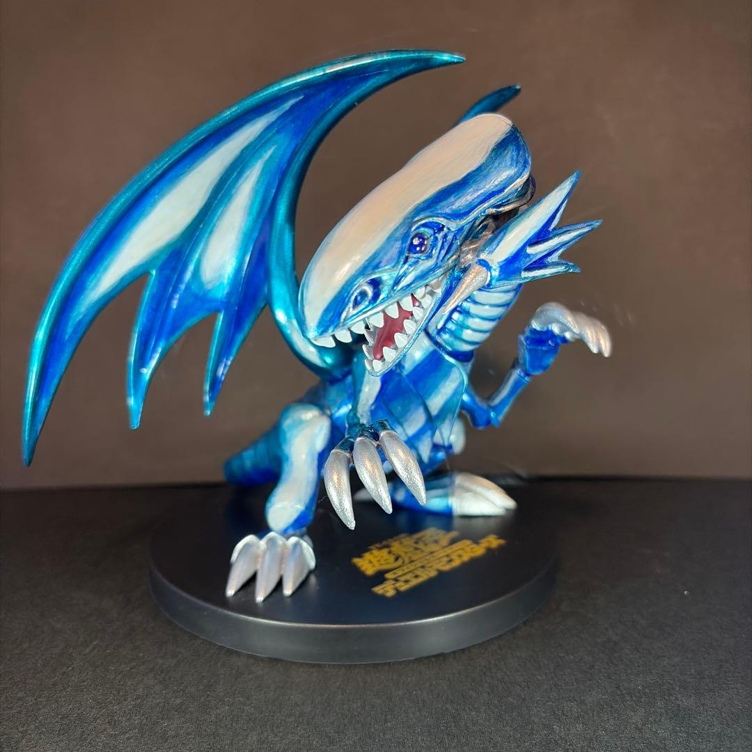 遊戯王 ブルーアイズホワイトドラゴン フィギュア リペイント