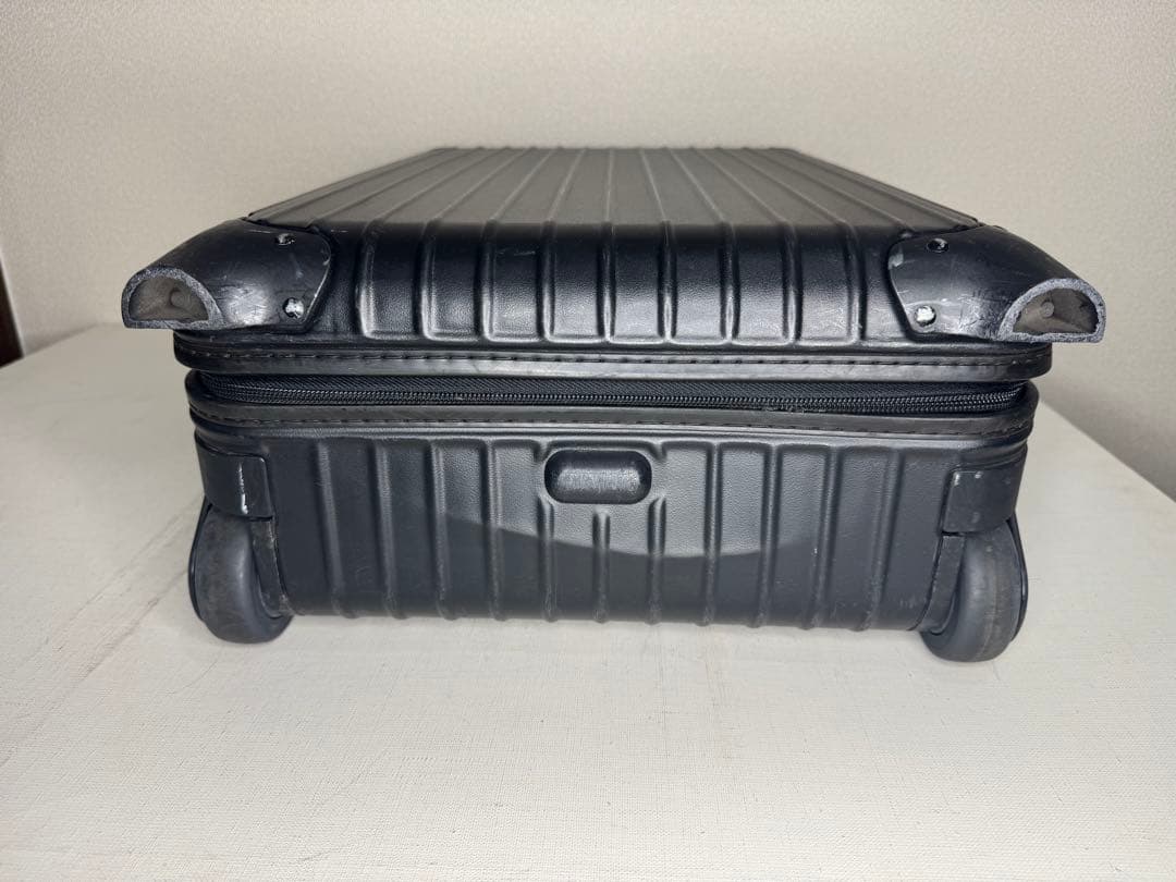 リモワ サルサ 33L 2輪 キャリーケース TSAロック 正規品