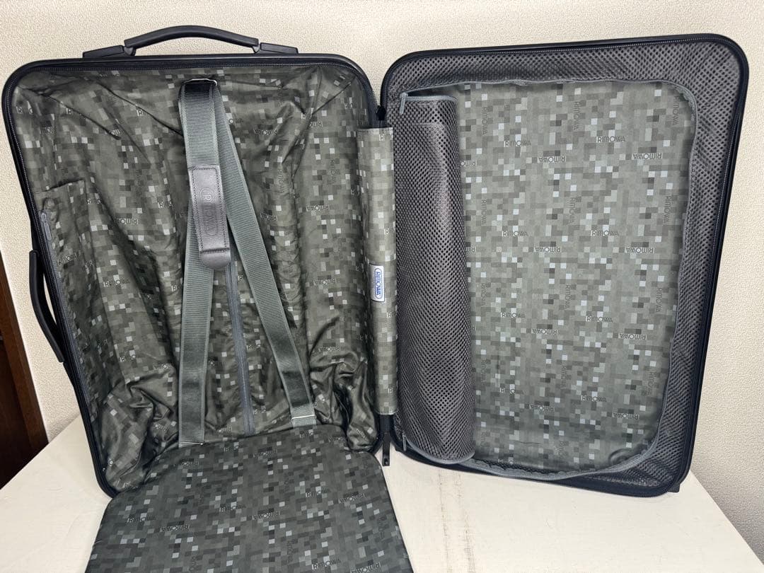 リモワ サルサ 33L 2輪 キャリーケース TSAロック 正規品