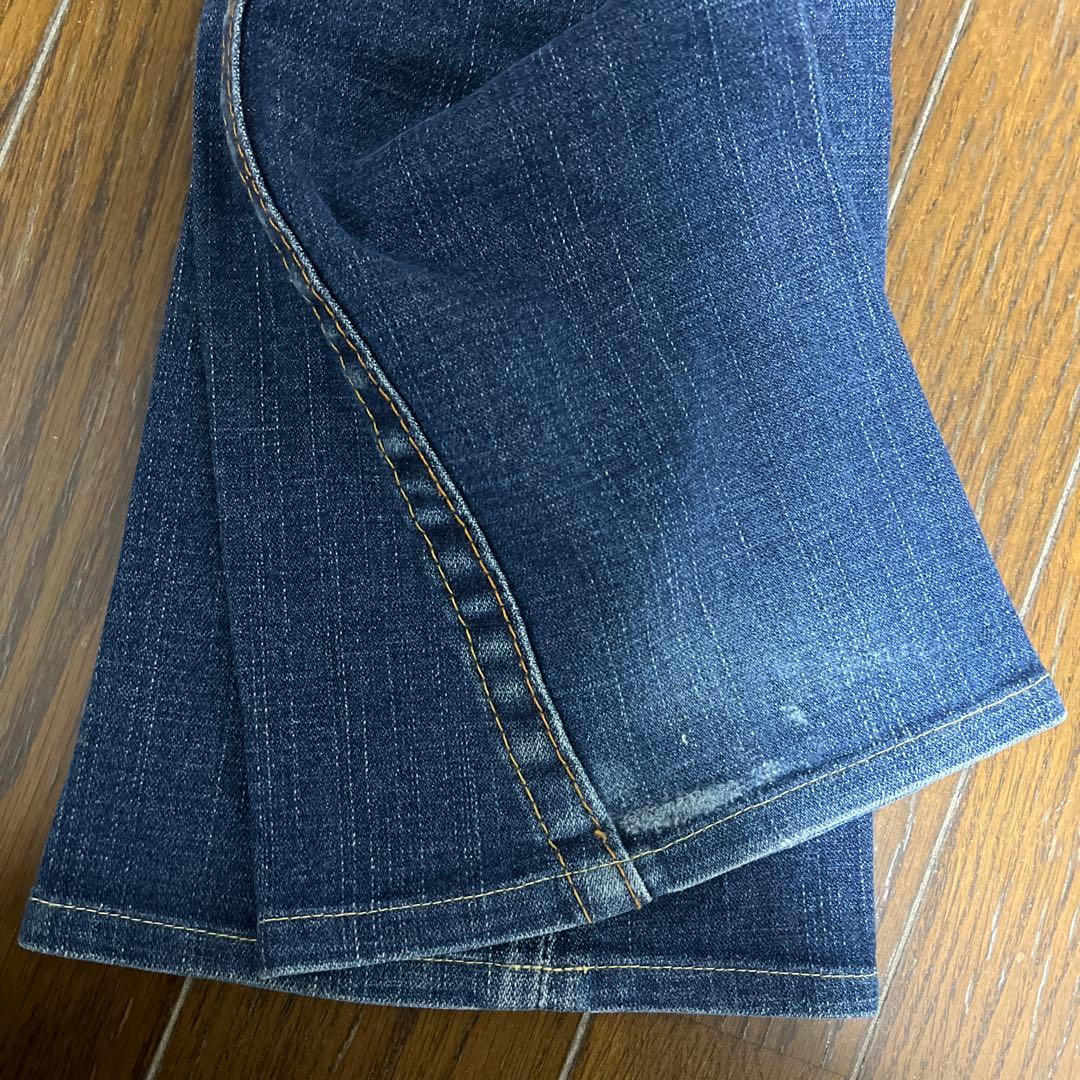 True Religion ブーツカットデニム 25