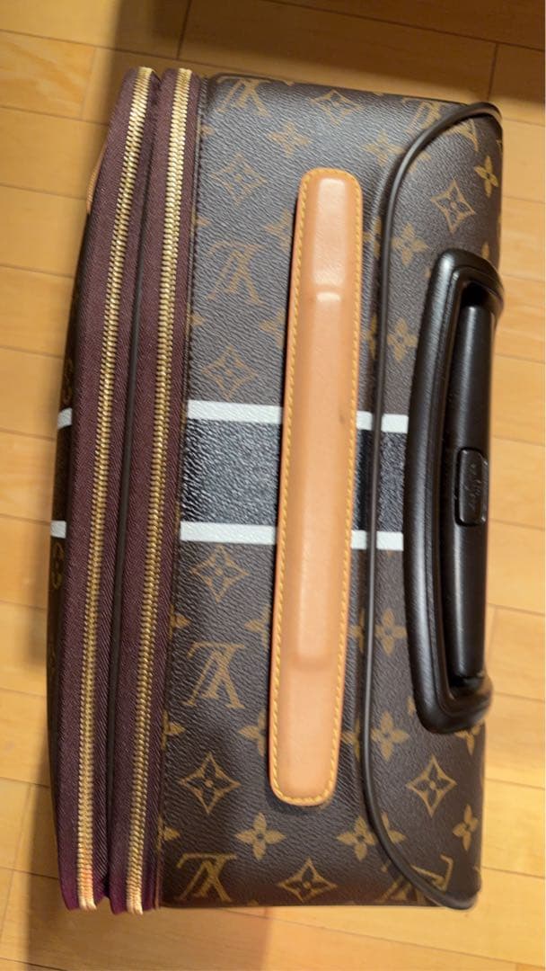 Louis Vuitton スーツケース