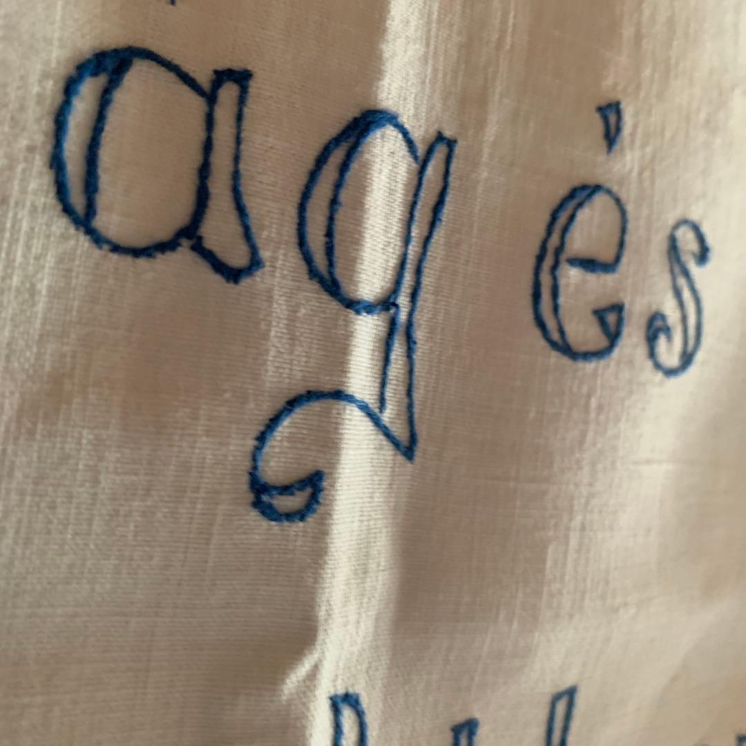 フランスアンティーク　天使2人がブルーの糸で刺繍された素敵な布！仕切りカーテン！