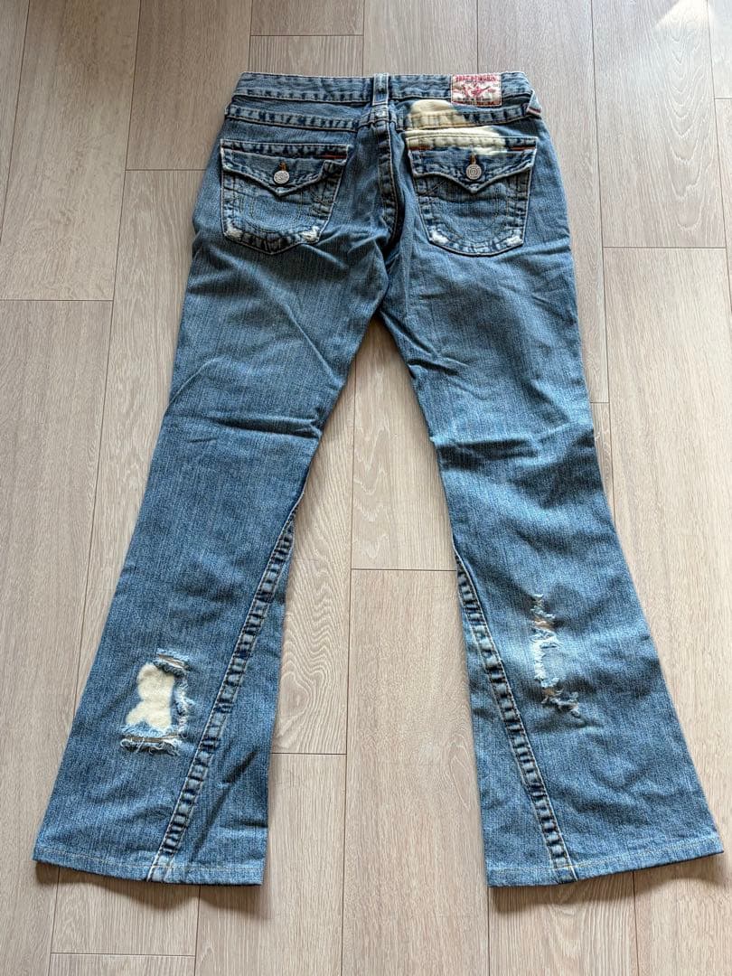 トゥルーレリションデニムダメージパンツ