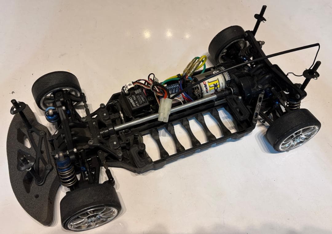 価格変更　ヨコモ ドリフトパッケージ GT-Rボディ　1/10受信機無　パーツ有