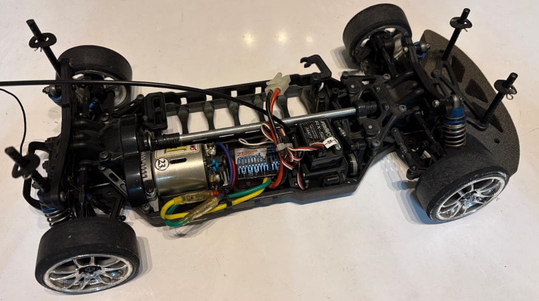 価格変更　ヨコモ ドリフトパッケージ GT-Rボディ　1/10受信機無　パーツ有