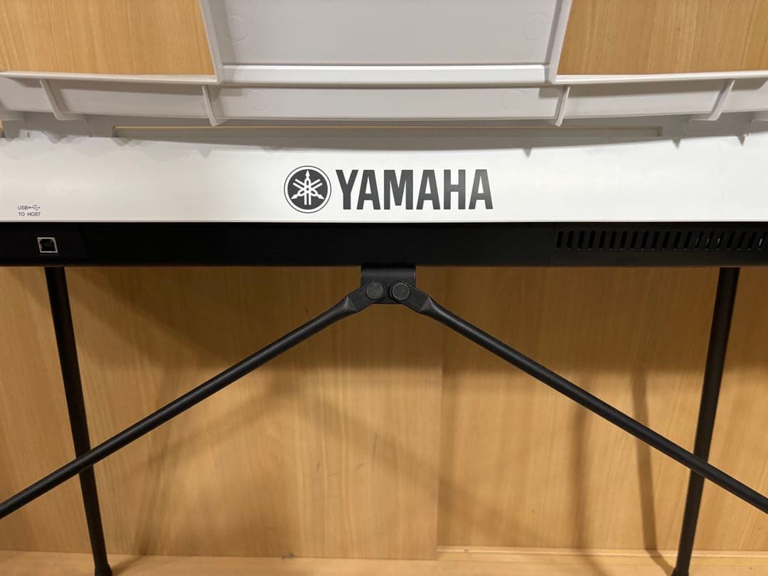 送料込　ヤマハ　YAMAHA 76鍵盤　piaggero NP-32 スタンド付