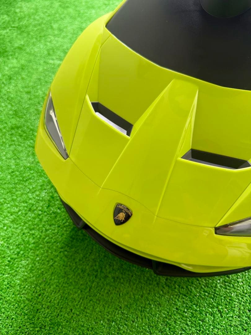ランボルギーニ グリーン色の車型手押し車 乗用おもちゃ