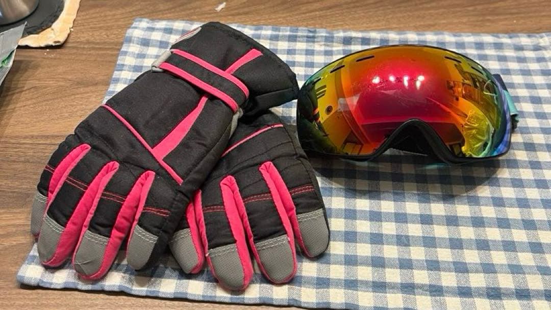 NIMAスノーボードウェア　子供用上下セットフード付き　美品