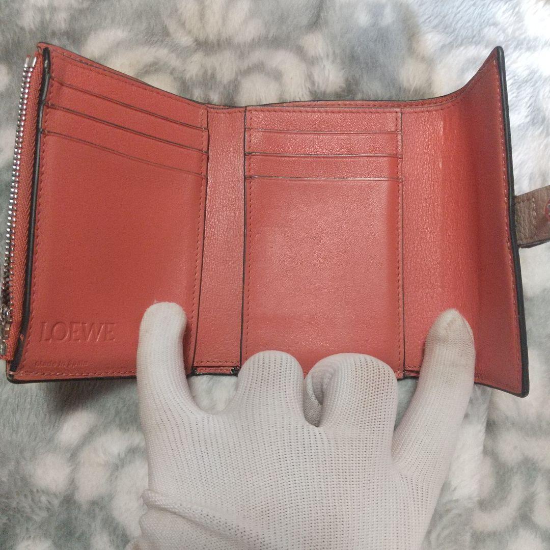 ロエベLOEWEバーティカルウォレット　グレージュ　スモール 三つ折り財布