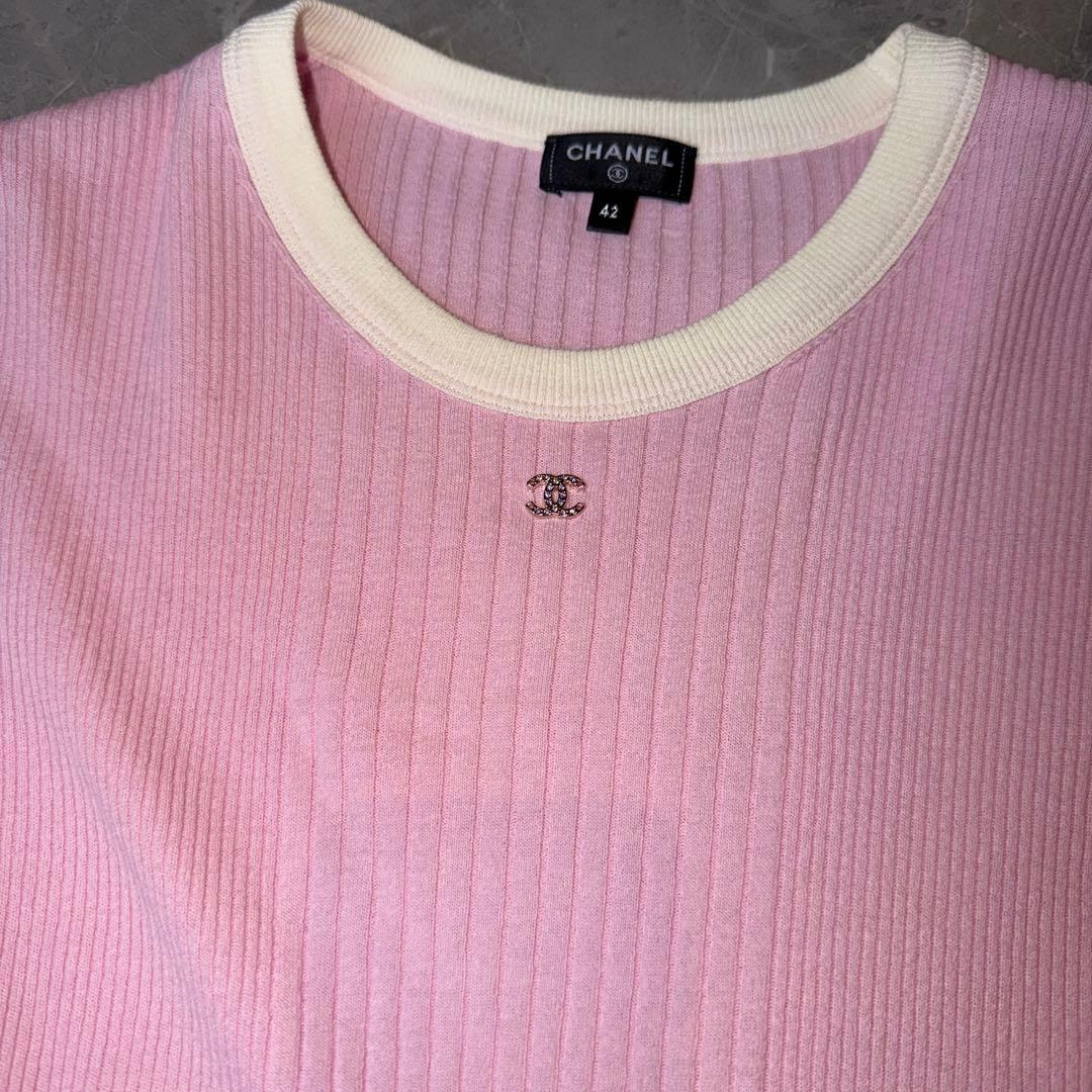 CHANEL42ピンククリーム色パイピング　25 ココビーチカットソー