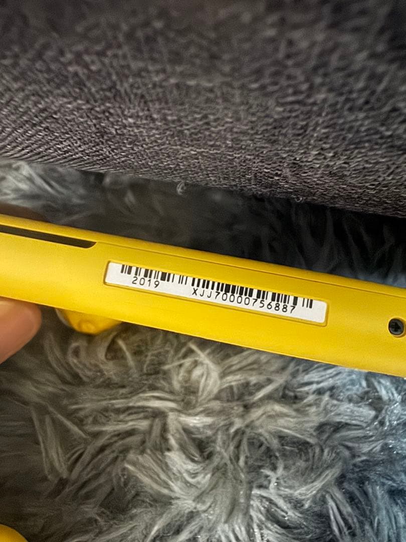Nintendo Switchlite 黄色　イエロー