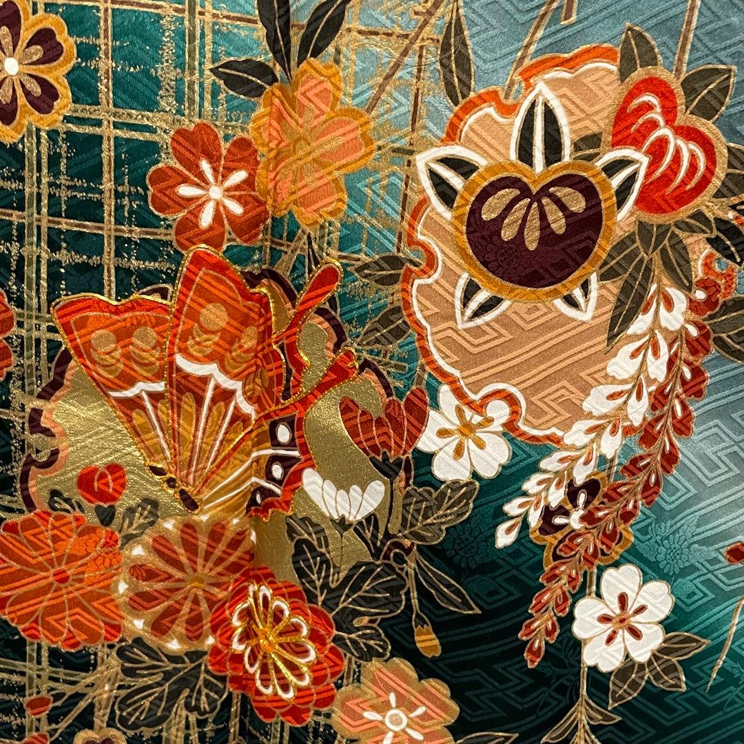 D603 振袖　蝶々　雪輪　金駒刺繍　正絹　着物　袷　極美品