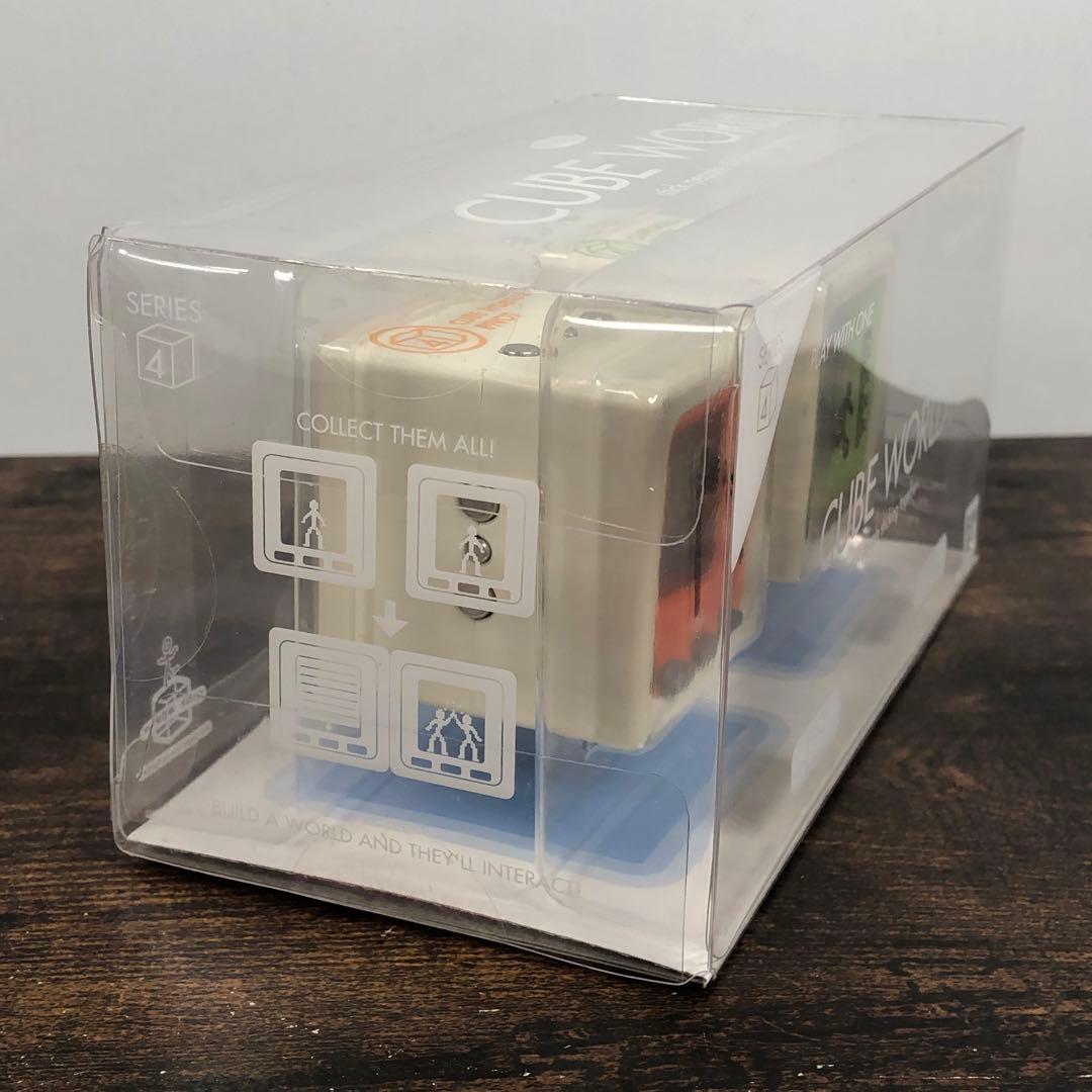 新品未開封 バンダイ CUBE WORLD Series4