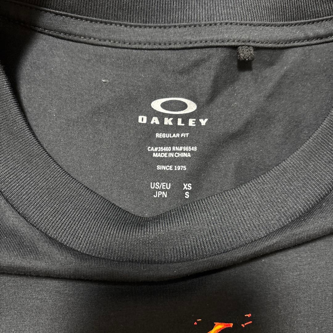 Oakley ブラック Tシャツ Sサイズ