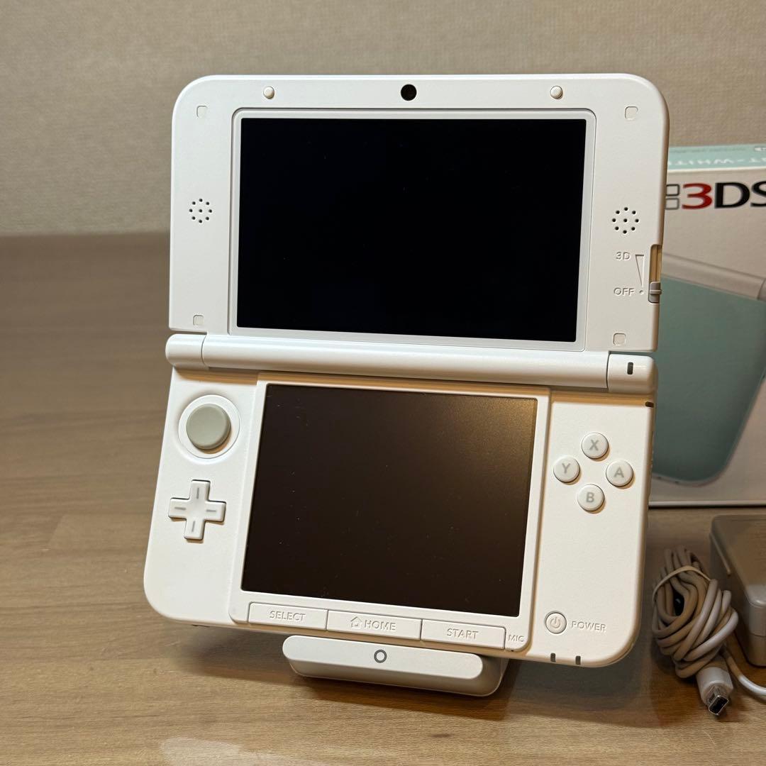 5-159 ニンテンドー3DS LL ミント×ホワイト 箱付き