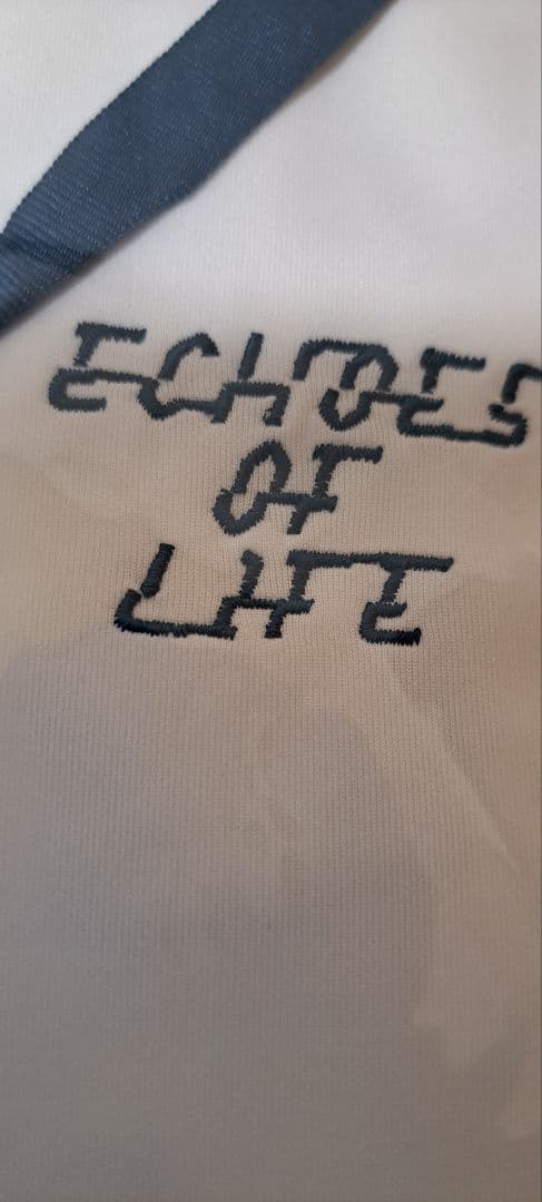 ECHOES OF LIFE ホワイト ジップパーカー M