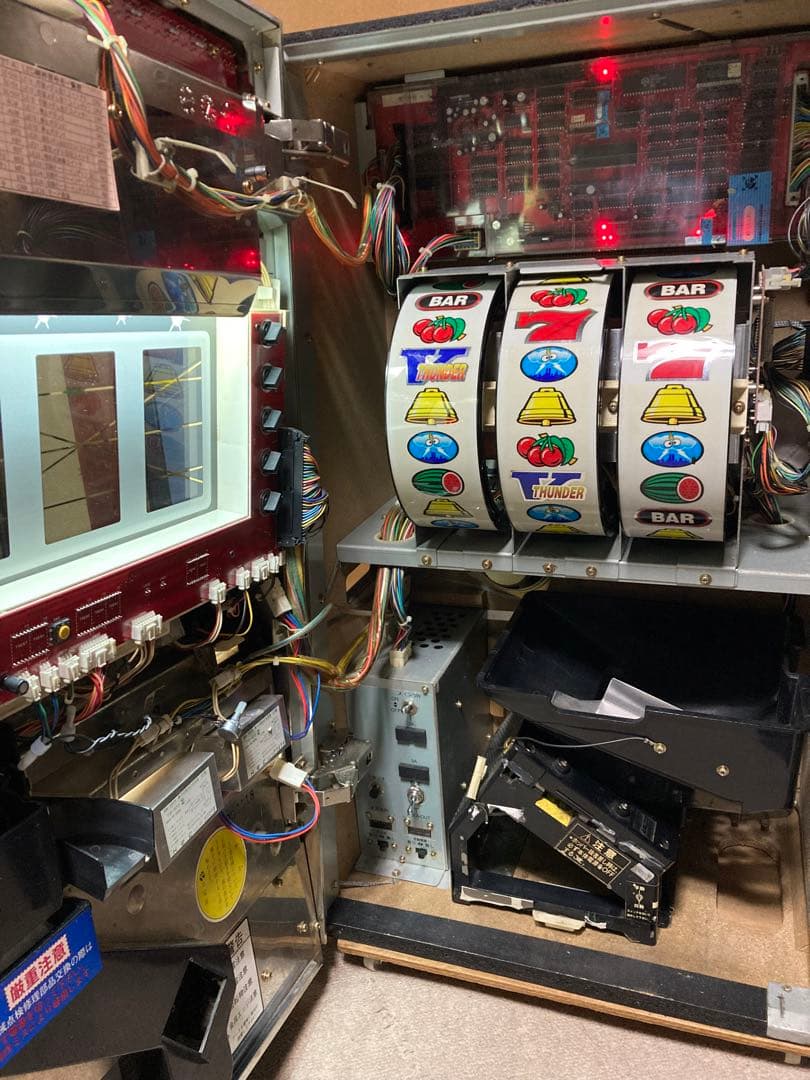 配送可　4号機　サンダーv パチスロ　スロット　実機
