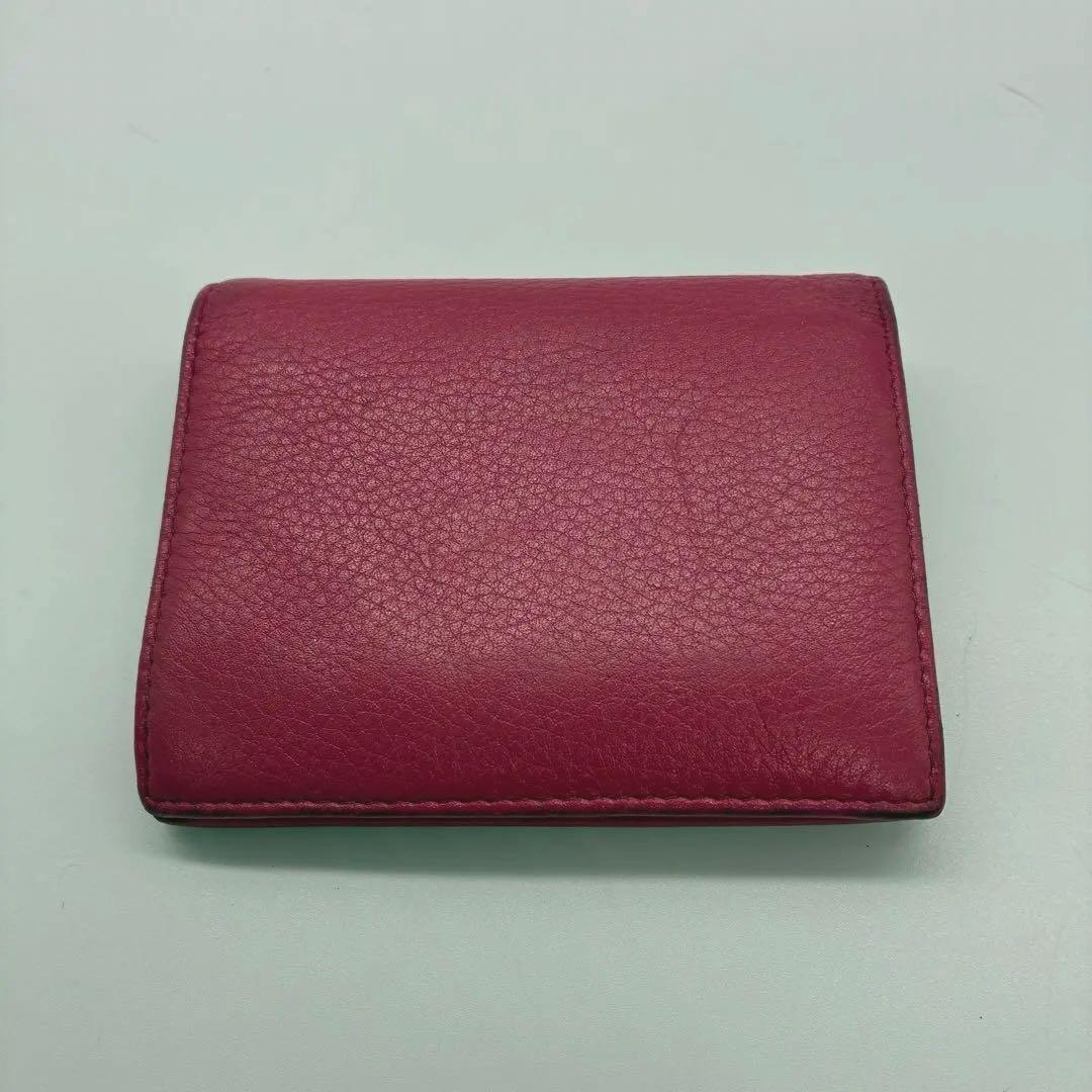 良品】プラダ　二つ折り財布　小銭入れ付き　ピンク　レザー　ゴールド金具