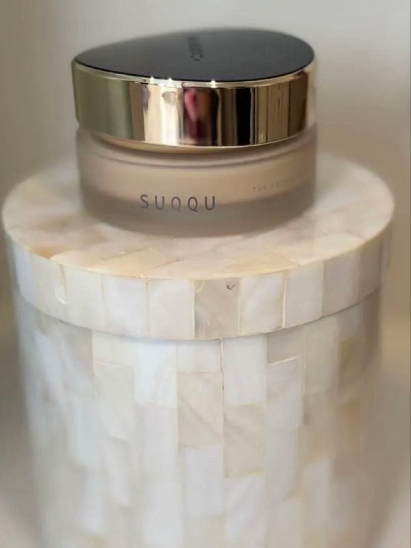 《即購入可！値下げ対応可！即発送！》 SUQQU ファンデーション110