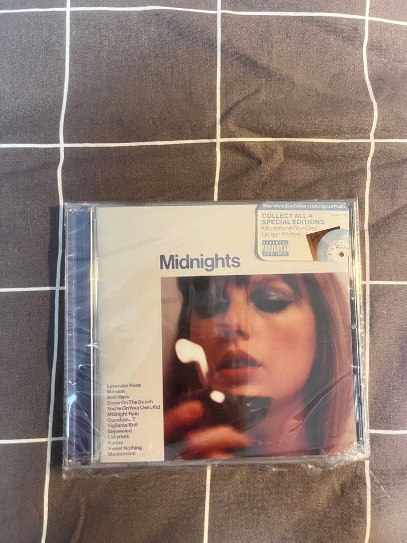Taylor Swift Midnights サインアートカード入り