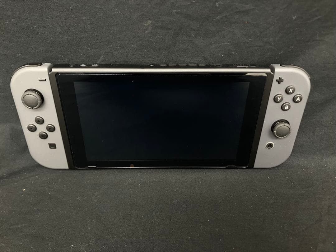Nintendo Switch 本体 + コントローラー2つ