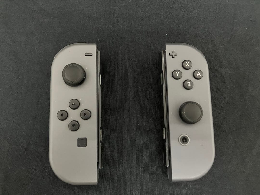 Nintendo Switch 本体 + コントローラー2つ