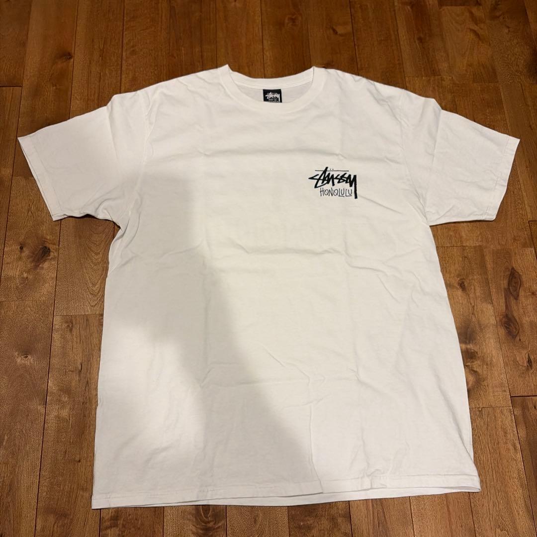 STUSSY HONOLULU Tシャツ 白 ハワイ限定 バックロゴ 人気 レア